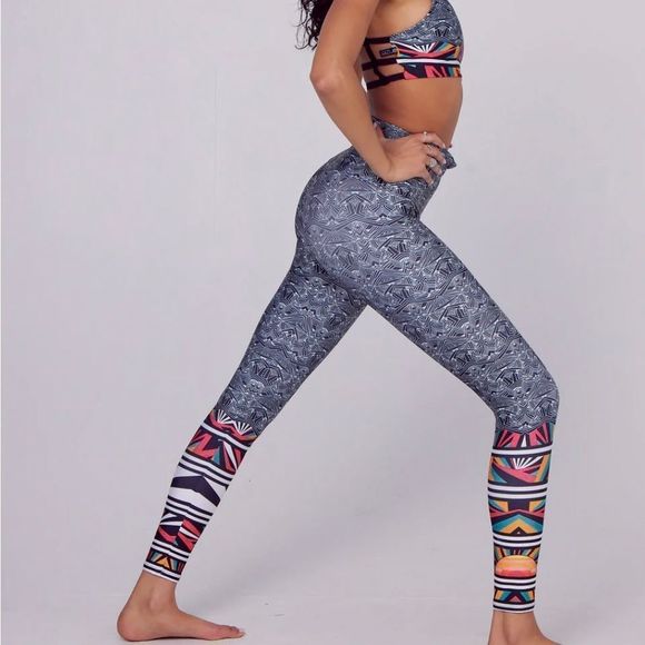 Free People movement Onzie ritual leggings and top set size L,S - Picture 2 of 12